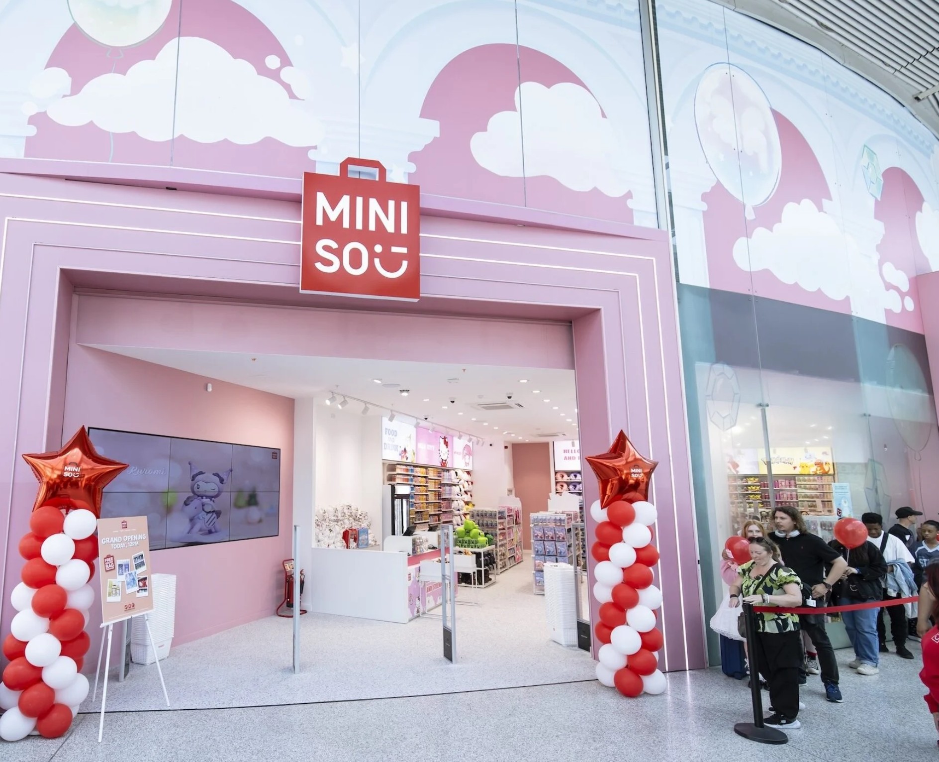 패션산업을 보는 눈, 패션인사이트 <미니소, 매출은 21.1% 상승 순이익은 22.6% 하락>